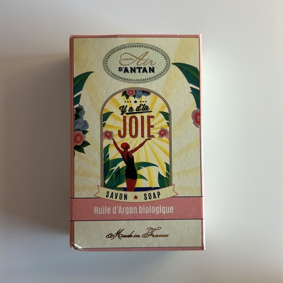 Air D’ Antan Perfume Soap in a Tin Can - Picture 3 of 12